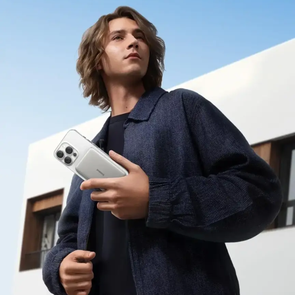 Baseus PicoGo AM41 Ultracienki Magnetyczny Power Bank 5000mAh 20W Natural Titanium